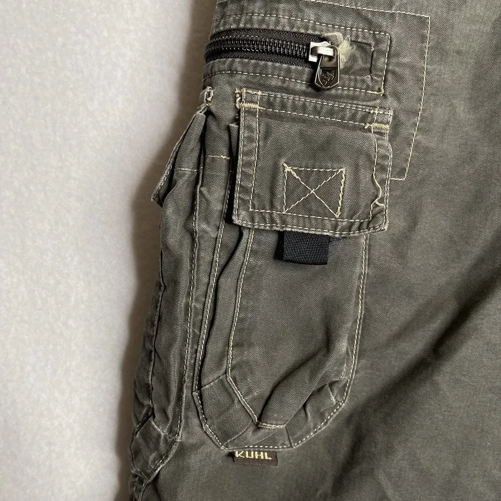 KUHL Climbing And Hiking Cargo Shorts Size XXL 40x12 Brown Outdoor Baggy 00s